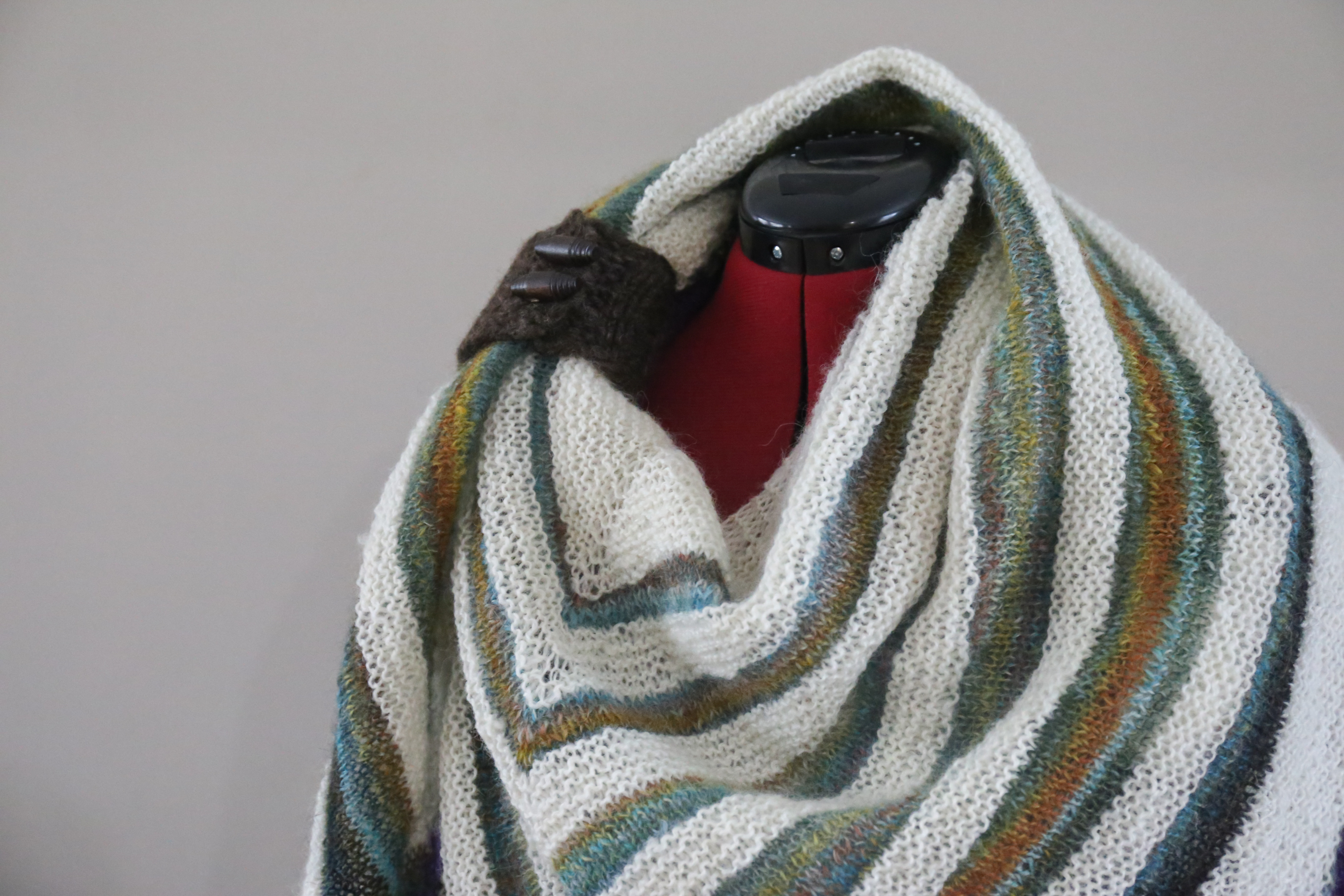 handspun ribbed shawl cuff