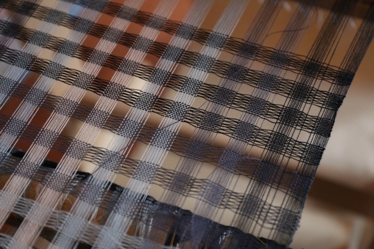 Ringing in the New Year with New Weaving: Denting Scarf